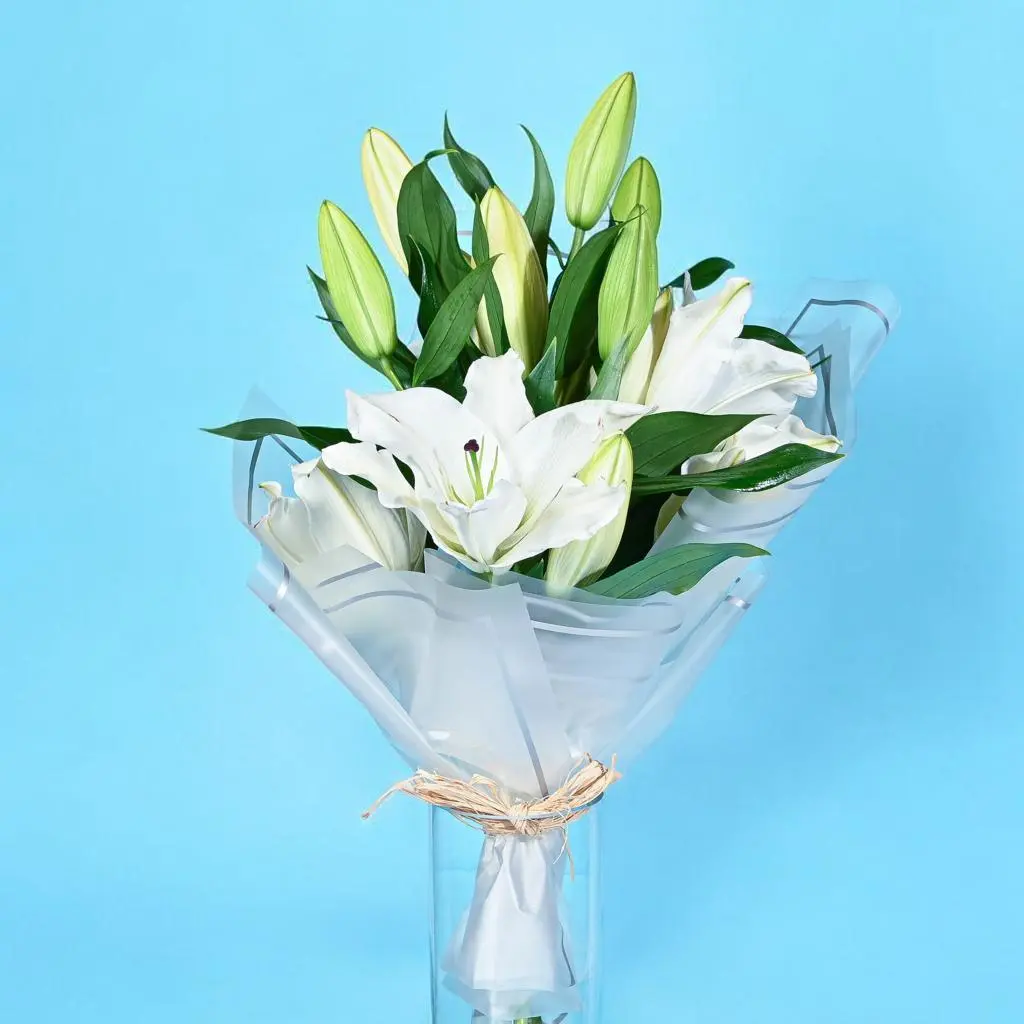 Purity of Lily Bouquet 0002